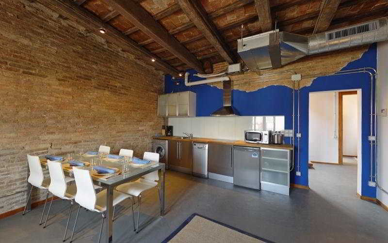 Visit-Bcn Cosmopolitan Apartments Barcelona Bagian luar foto